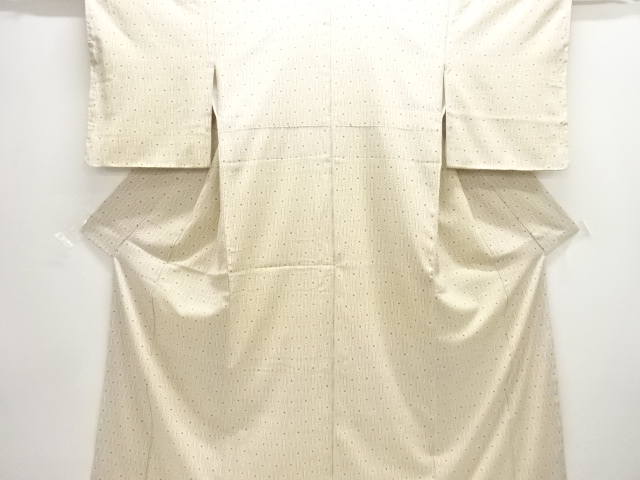 亀甲模様織り出し本塩沢着物